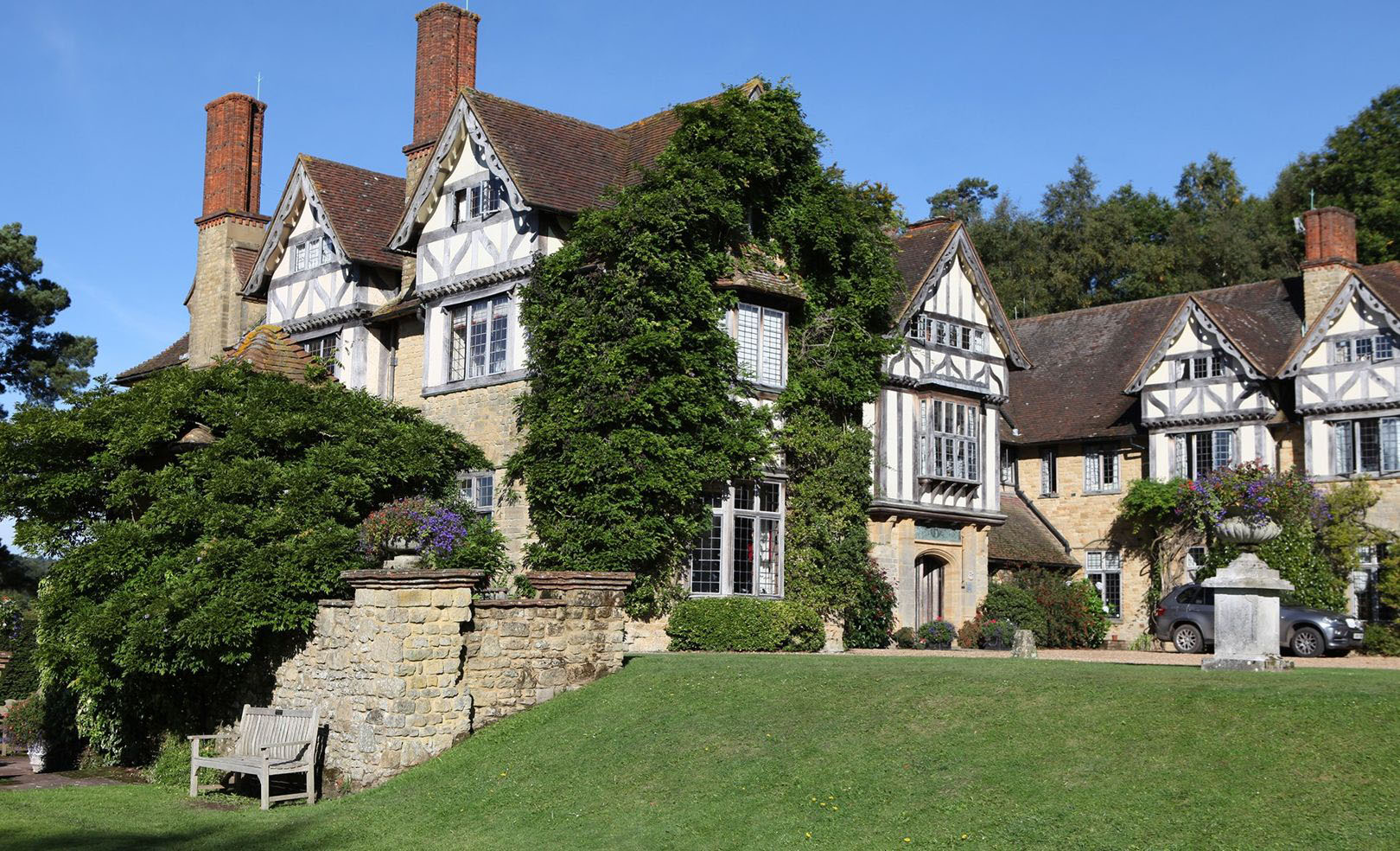 Hurtwood House, Dorking — British Education